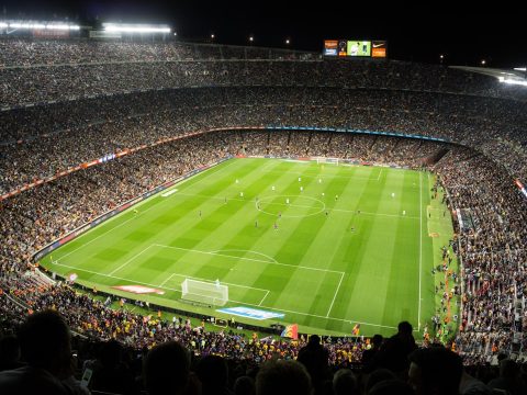 Expert Tips: 5 Football Teams Tearing Up the Form Book